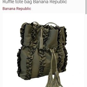 Ruffle tote bag Banana Republic